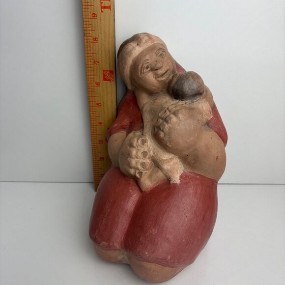 Taller Amerindio Handcrafted Chile Clay Figurine Mother Holding Child Folk Art - Picture 8 of 9